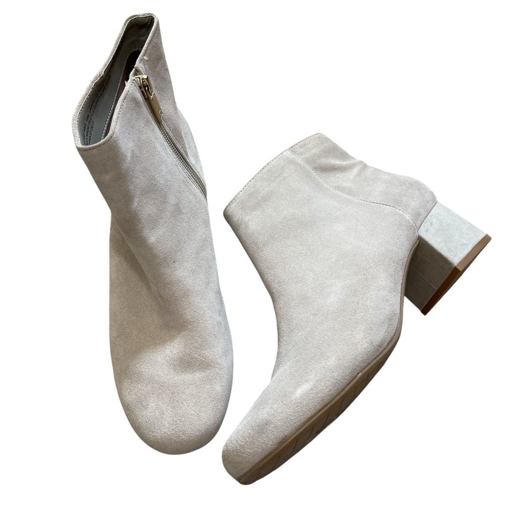 Kenneth Cole Reaction Road Stop Bone Suede Round Toe Low Heel Ankle Booties